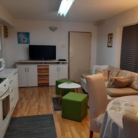 Apartment & Rooms Miboti Samobor Luaran gambar