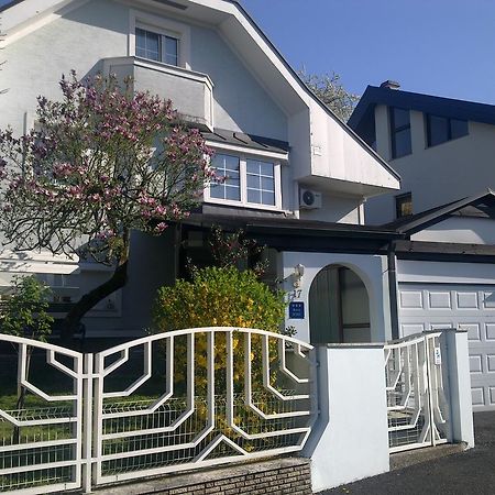 Apartment & Rooms Miboti Samobor Luaran gambar